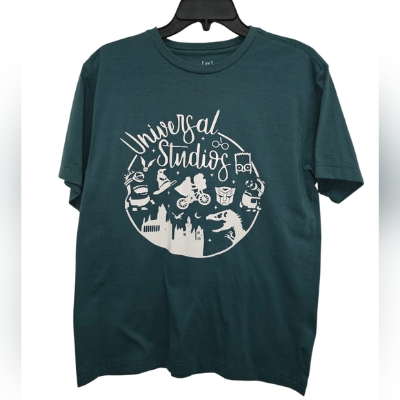 Universal Graphic TEE. Women's Size Small - Picture 1 of 5